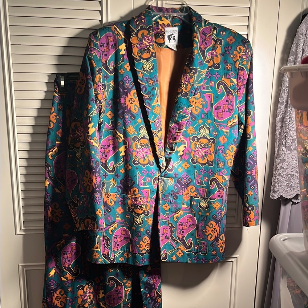 Skirt Suit by Traditional Trading Co! Cotton! Great summer career must have!